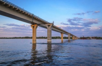 Танцующий мост в Волгограде показали с необычного ракурса