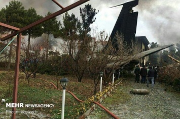 Авиакатастрофа в Иране. Boeing 707 компании Kyrgyzstan Airlines по ошибке садился не в том аэропорту. Фото с места трагедии