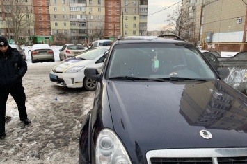 В ''Гражданской позиции'' заявили об обстреле авто сотрудников штаба Гриценко