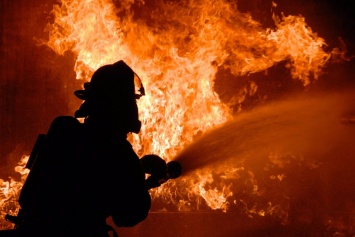 Пожар вспыхнул на территории Киево-Печерской лавры: «все в дыму и огне», кадры с места событий