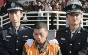 В Китае приговорили к смертной казни гражданина Канады