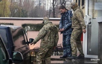 Украинские моряки отказались давать показания в суде