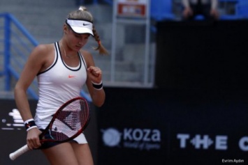 Ястремская cоставила компанию Цуренко во втором круге Australian Open