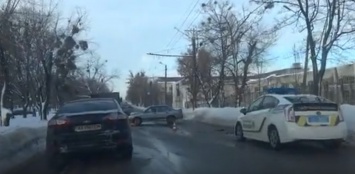 Харьковчанам устроили неприятный сюрприз на проспекте (фото, видео)