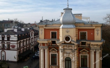 Фасады в историческом центре Одессы защитят антивандальной смесью