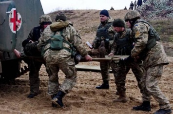В зоне ООС ранили украинского военнослужащего - штаб