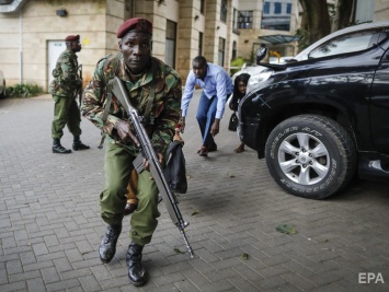 Жертвами нападения на отель в Кении стали по меньшей мере 15 человек, среди них американец и британец - СМИ