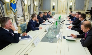 Порошенко ожидает увеличения помощи со стороны ЕС для поддержки Донбасса и украинского Приазовья