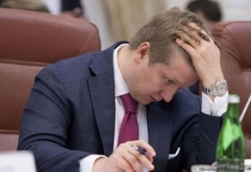 Гройсман просит набсовет «Нафтогаза» пересмотреть контракт Коболева