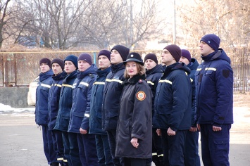 У николаевских спасателей - пополнение: 18 новоприбывших присягнули на верность украинскому народу