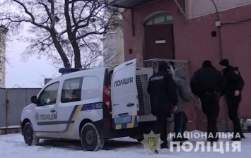 В Киеве мошенники выманили у троих пенсионерок полмиллиона