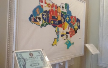 В Раде разместят трехметровую вышитую карту Украины