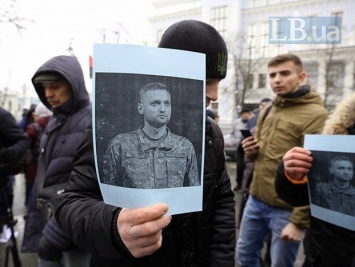 Полиция закрыла дело о самоубийстве военного летчика Волошина