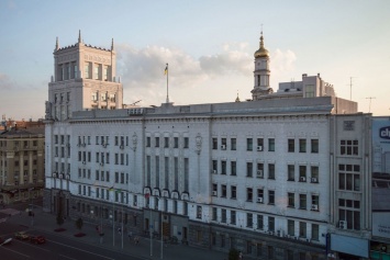 В Харькове у родителей-алкоголиков забрали троих детей (фото)