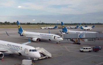 В Борисполе у самолета отказали тормоза - СМИ