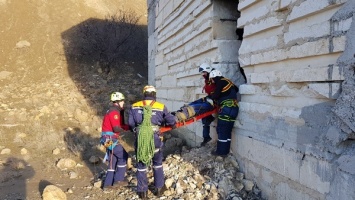 Судакские спасатели тренировались освобождать пострадавших из-под завалов