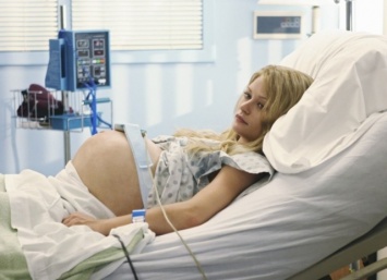 Длительные периоды спокойного сна во время беременности могут повлиять на мертворождение