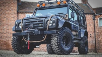 Land Rover Defender «Джеймса Бонда» выставлен на продажу