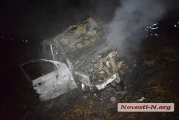 Масштабное ДТП под Николаевом: сгоревший автомобиль, двое пострадавших, трасса заблокирована