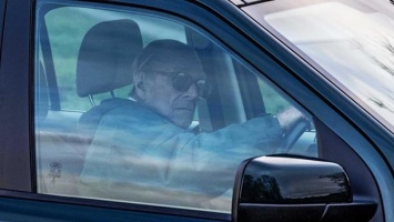 Супруг королевы Великобритании сел за руль через два дня после ДТП и нарушил правила