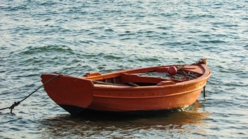 В Черном море нашли шлюпку с телом мужчины, который мог быть матросом затонувшего у берегов Турции судна