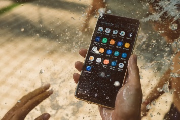 Samsung к 14 февраля представит особый смартфон Galaxy A8s