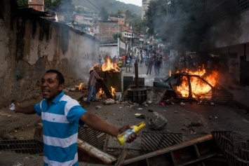 В столице Венесуэлы начались беспорядки