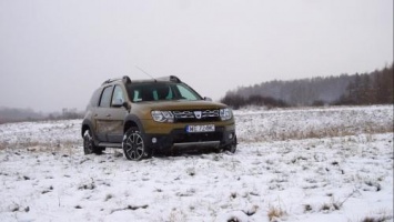 Застряли в снегу: Внедорожные способности Renault Duster разочаровали эксперта