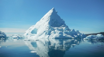 Таяние льдов в Гренландии ускорилось в четыре раза за последние десять лет