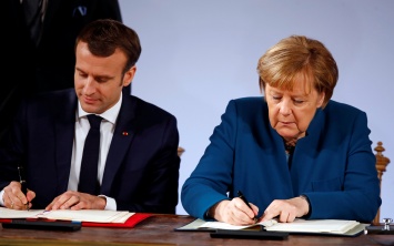 Меркель и Макрон подписали договор об укреплении сотрудничества