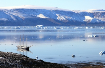 Лед в Гренландии тает в четыре раза быстрее, чем десять лет назад