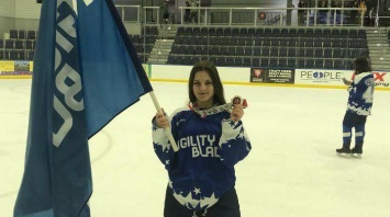 Школьница из Симферополя победила в составе хоккейной сборной России на турнире в США