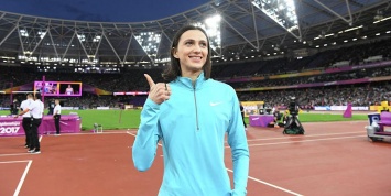 IAAF допустила 42 российских атлета к турнирам под нейтральным флагом