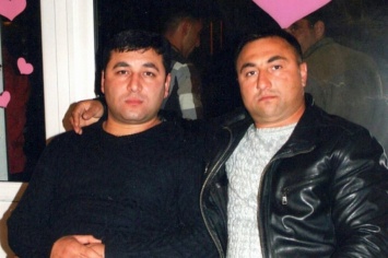 Двое азербайджанцев, рискуя жизнью, спасли из горящего авто под Николаевом всю семью. ПОДРОБНОСТИ