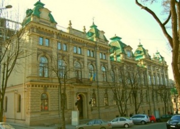 Днепровский горсовет озаботился правами на больничные и исторические здания