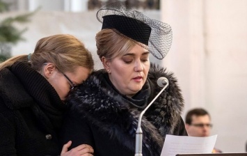 Жена мэра Гданьска обвинила в смерти мужа телеканал