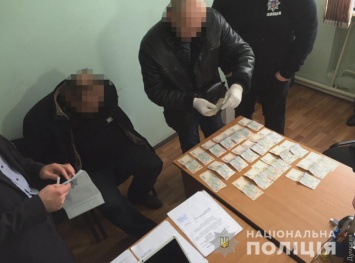 В Одесской области сотрудник райгосадминистрации пытался дать взятку следователю полиции
