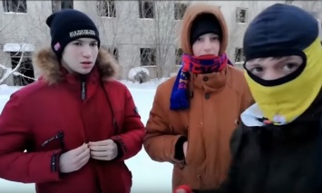 "Гасим их!": в России толпа неизвестных зверски избила трех подростков (жестокое видео)