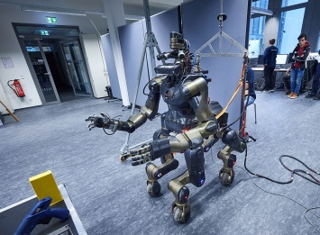 Немецкие ученые создали кентавроподобного робота, способного работать в опасных для человека условиях
