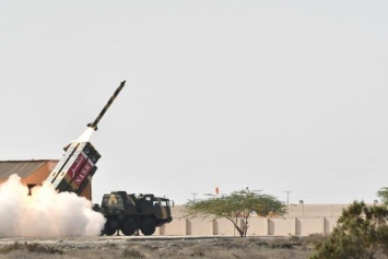 Пакистан успешно испытал баллистическую ракету (видео)