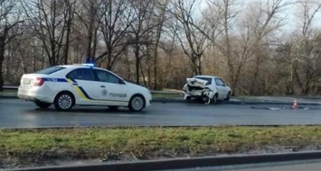 В Запорожье на Набережной огромные пробки из-за двух ДТП