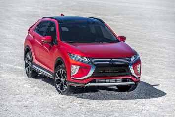 Mitsubishi Eclipse Cross обновился через год после дебюта