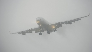 Самолеты уходят на запасные аэродромы: Симферополь сковал туман