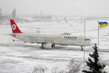 Авиакомпания Turkish Airlines сегодня отменила три из четырех рейсов в Одессу из-за погодных условий