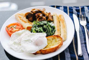 Развенчаны популярные мифы о здоровом завтраке