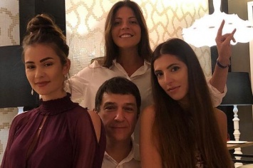 Александр Овечкин и Анастасия Шубская вместе с семьей отдыхают на Кубе