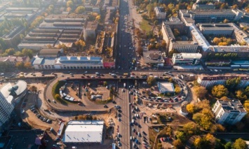 В Киеве на Шулявском путепроводе начался аварийный ремонт асфальтобетонного покрытия