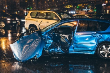Неадекват устроил мясорубку из авто в центре Киева: «закончилось трагедией», видео