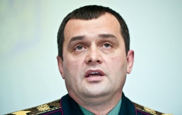 Печерский суд снял арест с имущества экс-главы МВД Захарченко