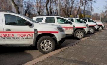 10 новых автомобилей передали сельским амбулаториям Днепропетровщины - Валентин Резниченко